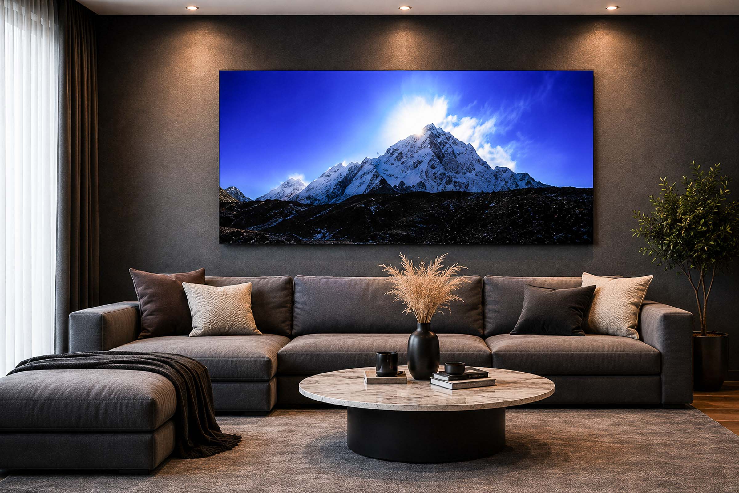 Contemporary Living Room with a Nuptse Sunstar Panorama